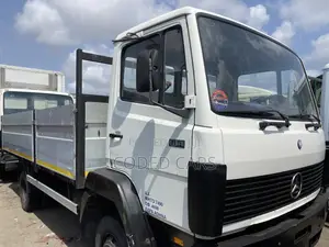 Photo - Mercedes Atego 814
