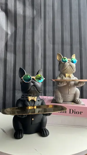 German Bull Decor With Tray