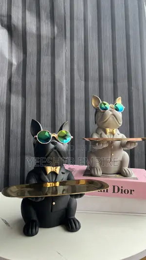 German Bull Decor With Tray