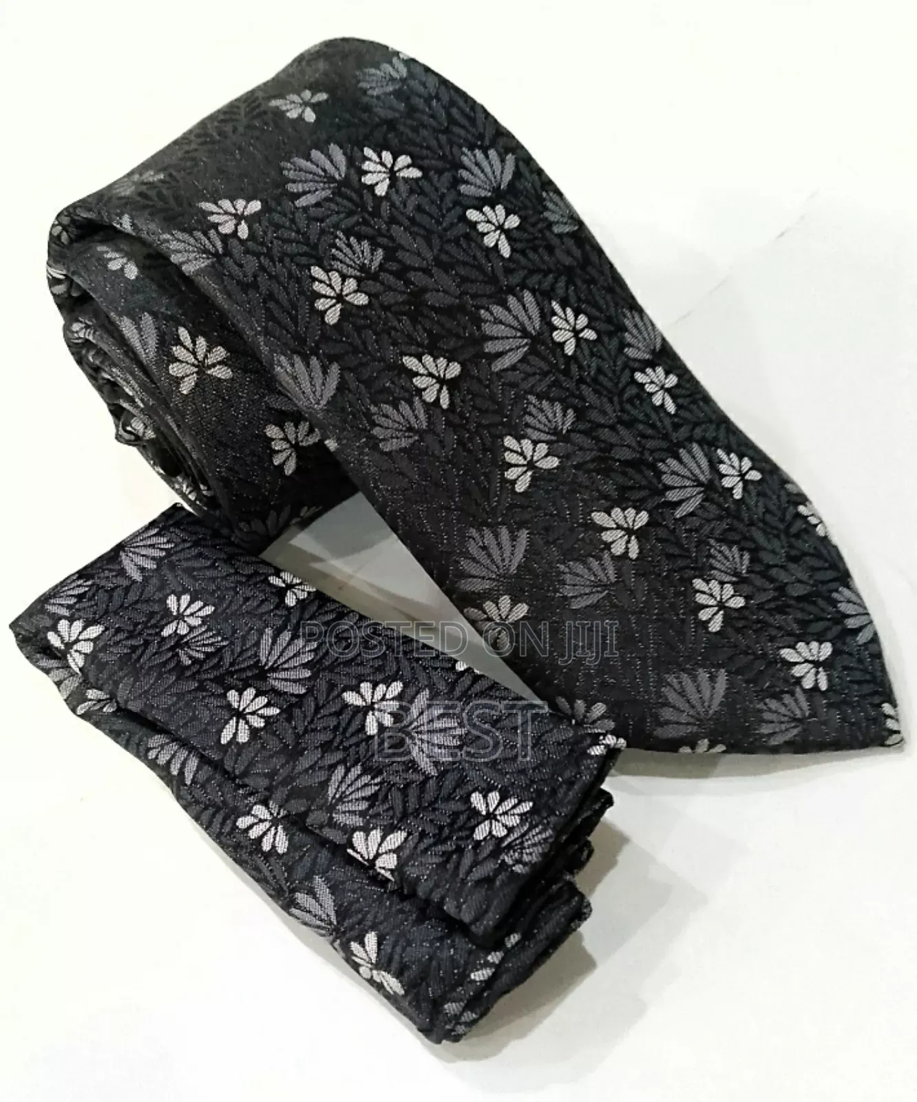 Higher Grade Quality Tis With Pockets Square