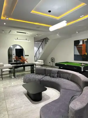 Luxury 4bed With Ps5, Snooker, Pool and Bath Tub