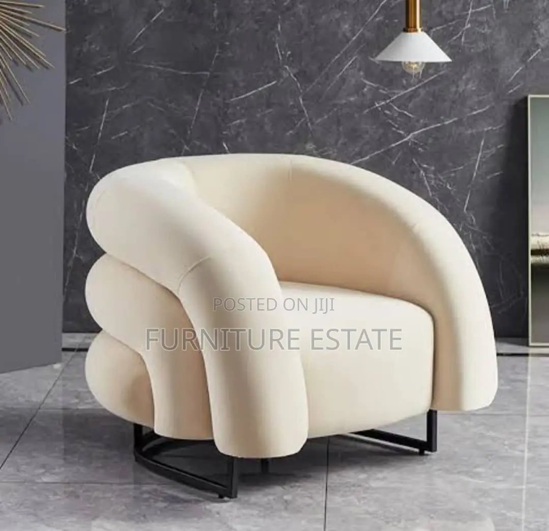 Modern Lounge Seat