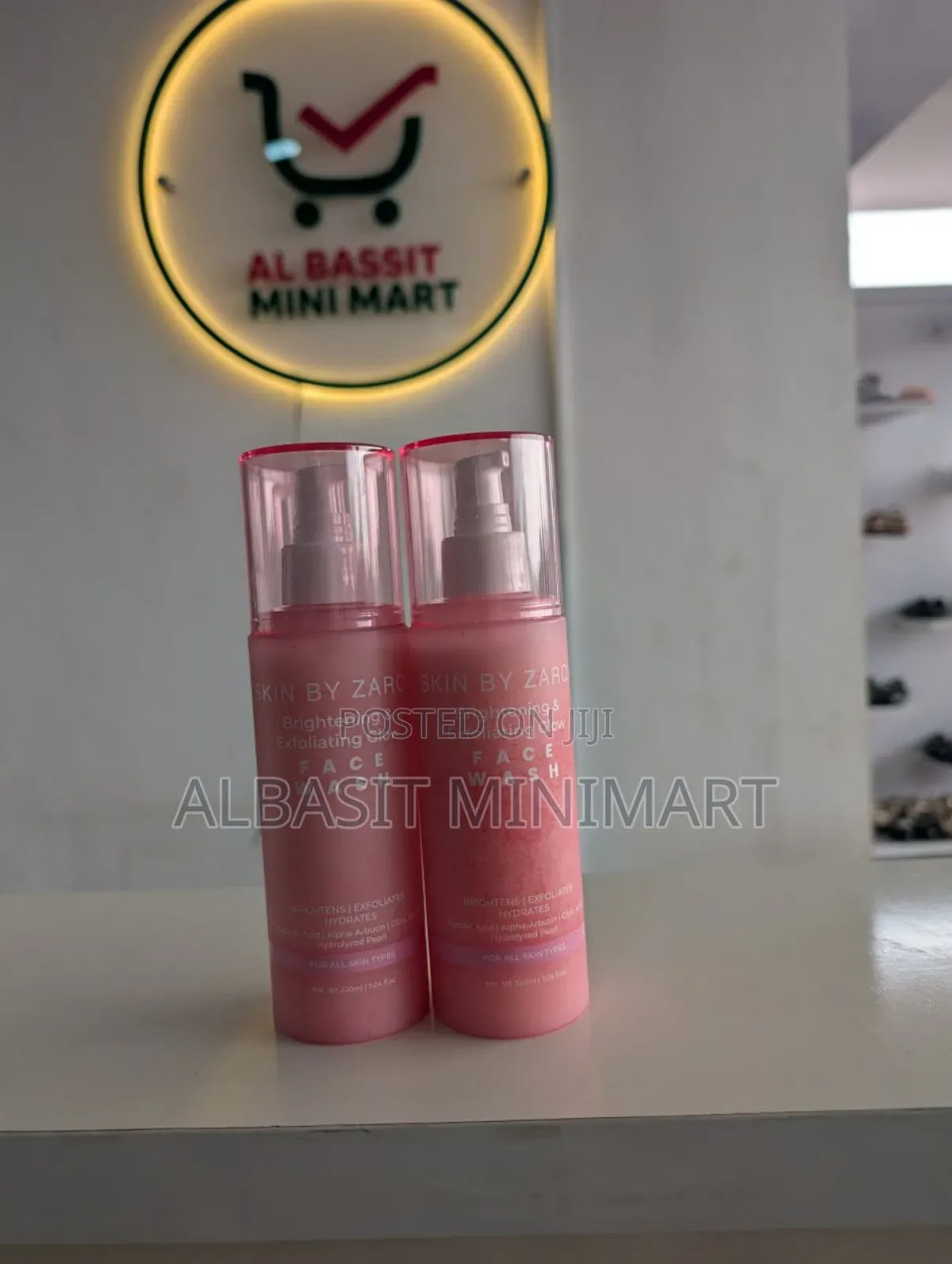 Skin by Zaron Brightening Exfoliating Glow Face Wash
