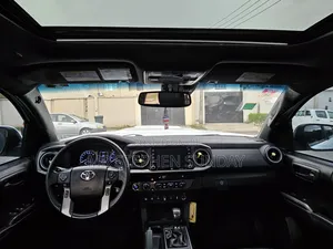 Toyota Tacoma TRD Sport 2021 White