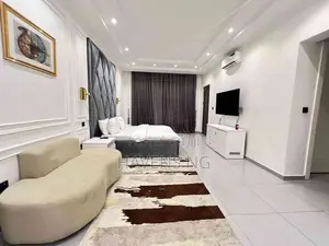 Luxury Waterfront 4-Bedroom Duplex