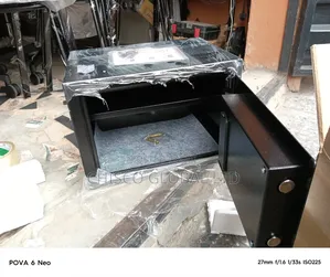 Digital Safe Box {E25b}