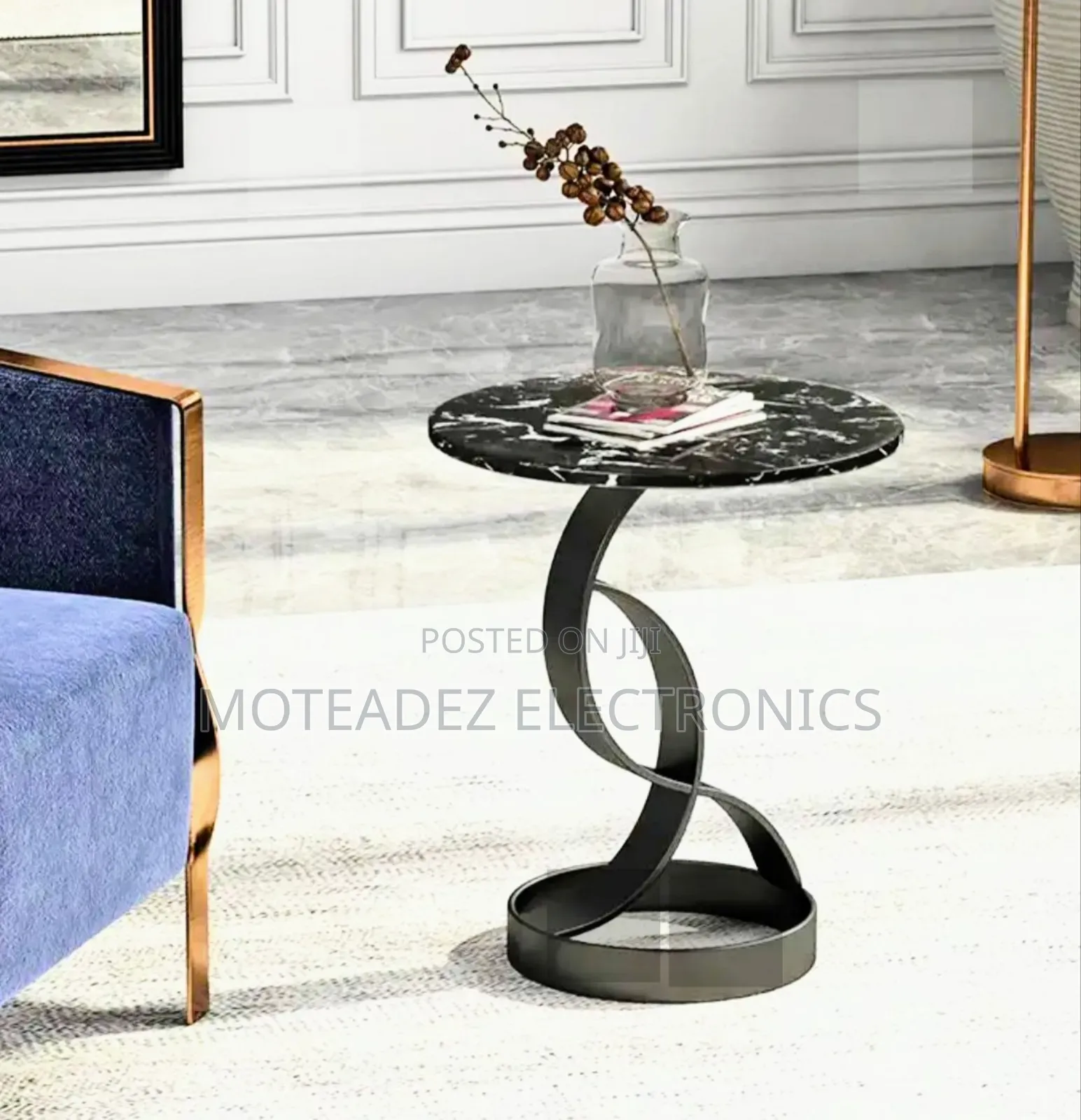 Creative Classic Nordic Modern Spiral Neck Side Table/Stool