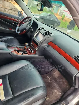 Lexus LS 460 AWD 2010 Silver