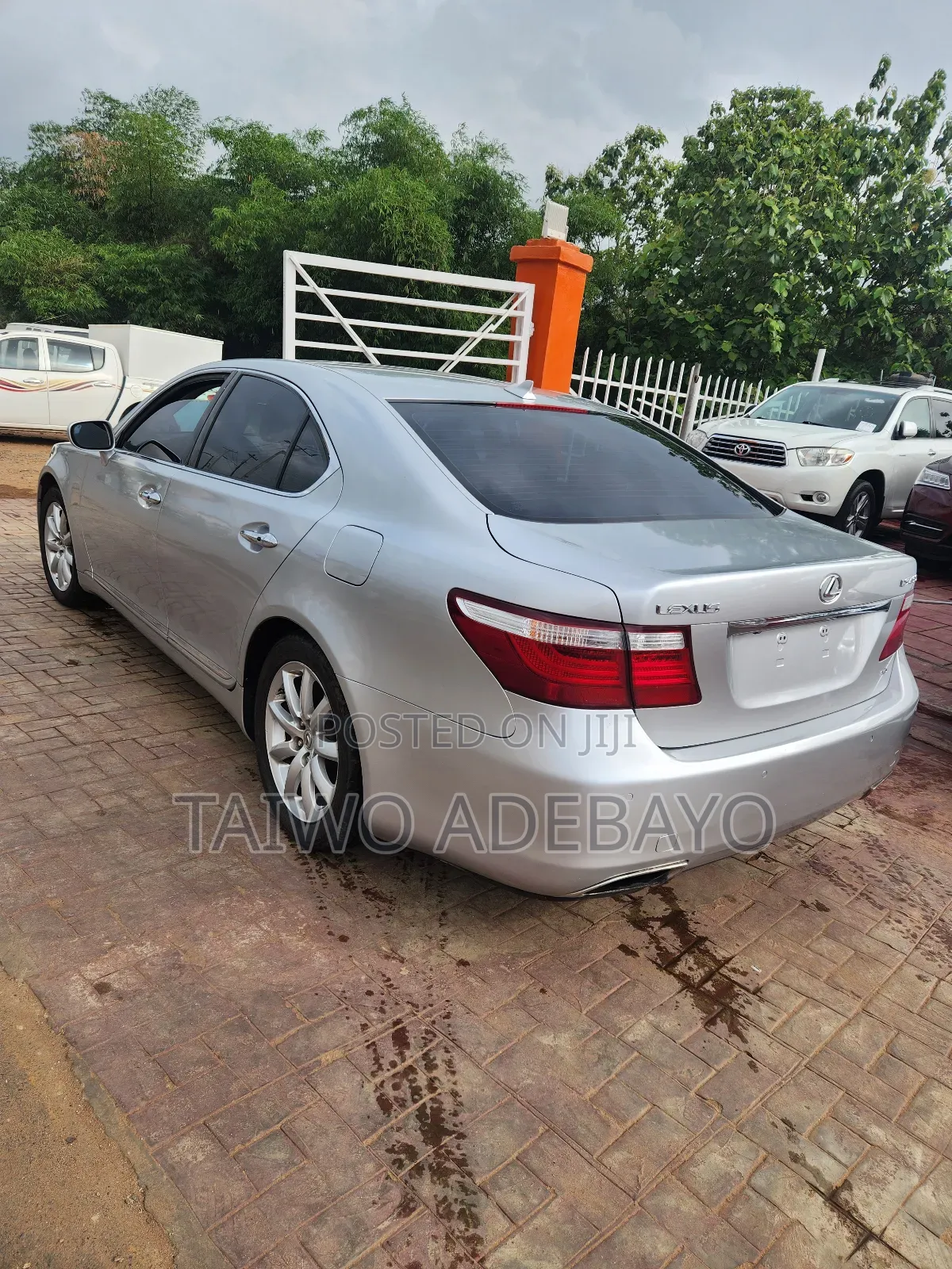 Lexus LS 460 AWD 2010 Silver