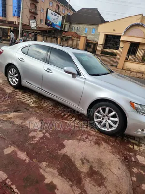 Lexus LS 460 AWD 2010 Silver