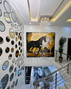 Luxury 4-Bedroom Self Compound for Short/Long Stay