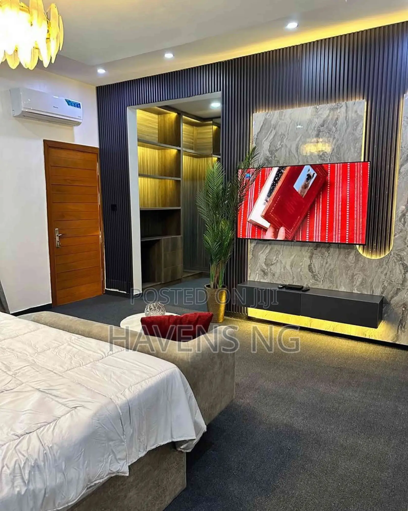 Luxury 4-Bedroom Self Compound for Short/Long Stay