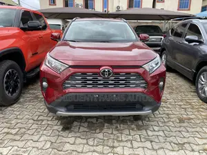 Toyota RAV4 2022 Red