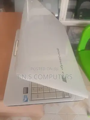Laptop Toshiba Satellite L850 4GB Intel Core I3 HDD 320GB