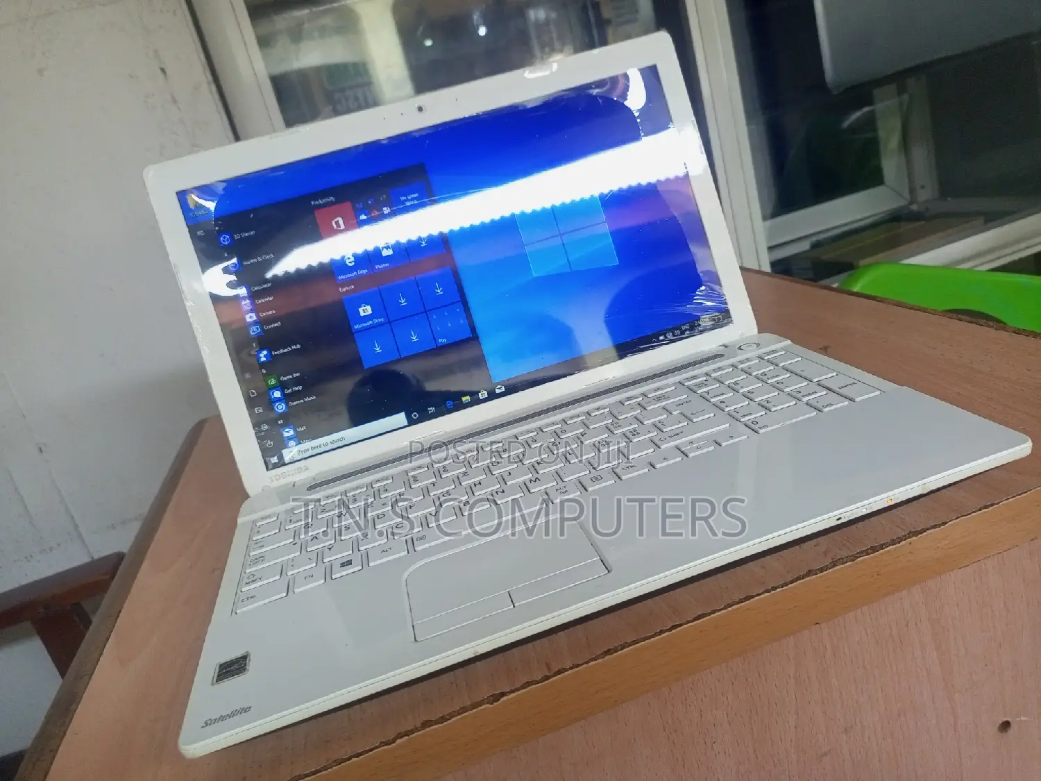 Laptop Toshiba Satellite L850 4GB Intel Core I3 HDD 320GB