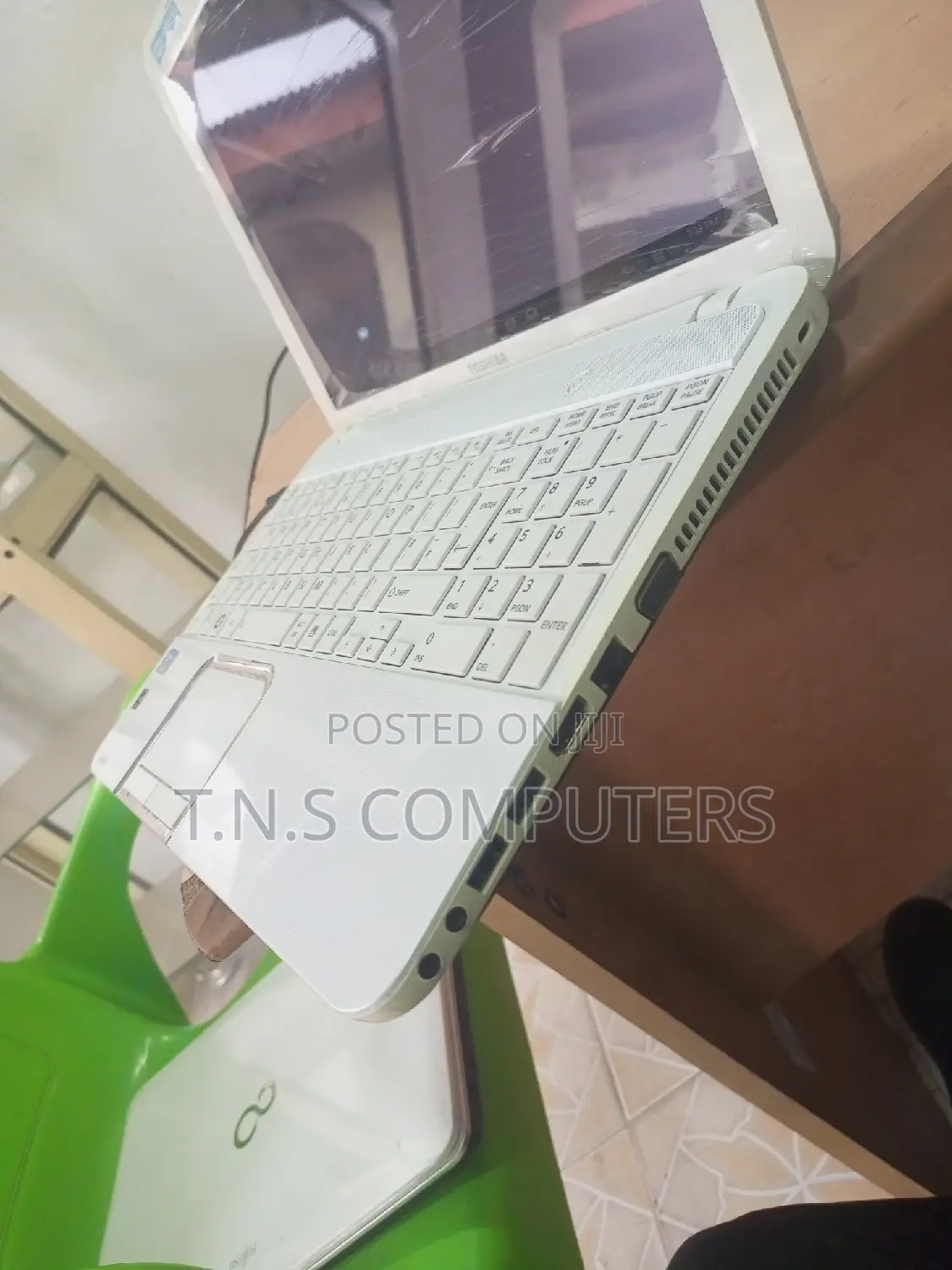 Laptop Toshiba Satellite L850 4GB Intel Core I3 HDD 320GB