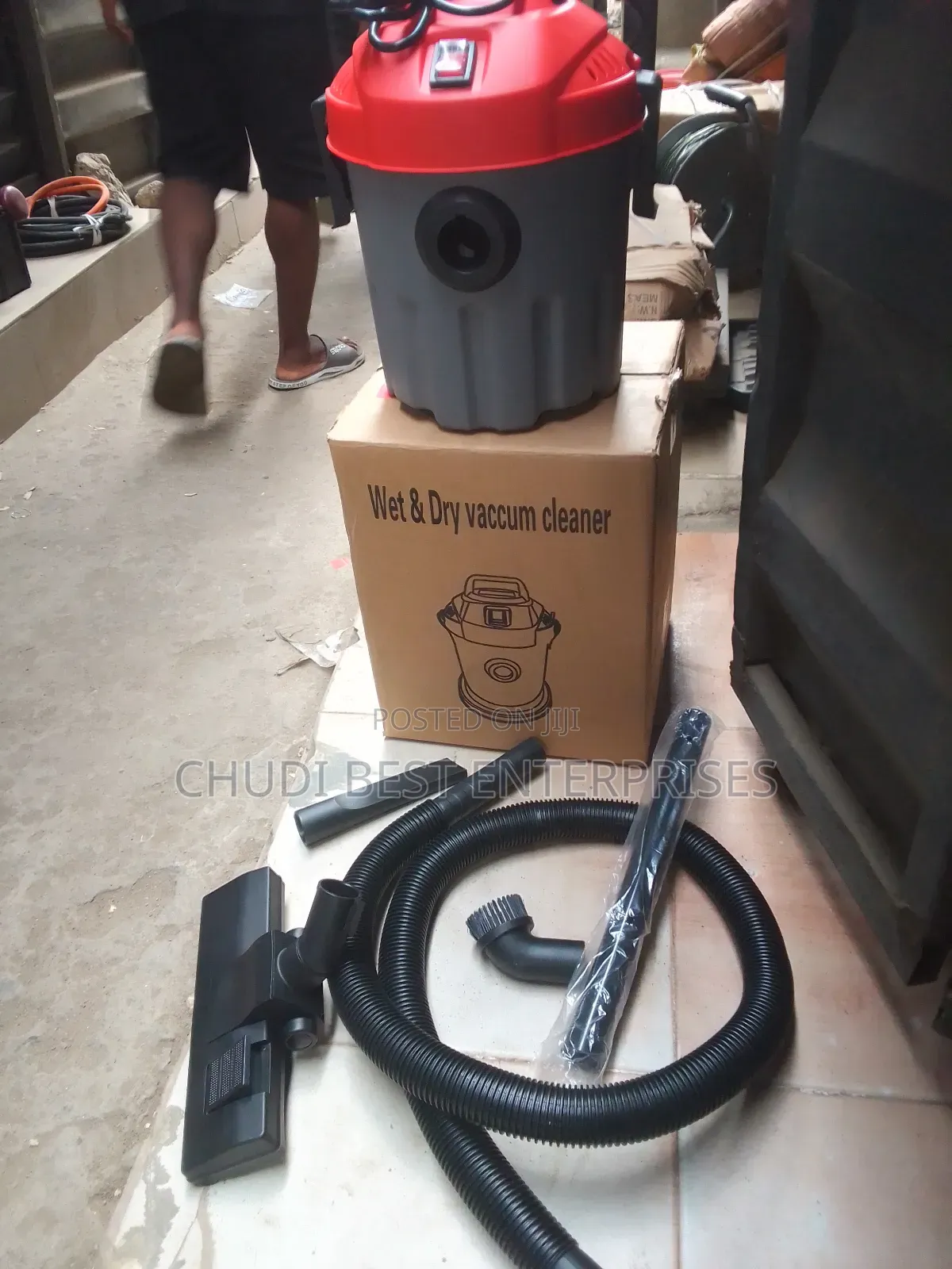 Vacuum Cleaner 15litres Wet and Dry Plus Blower