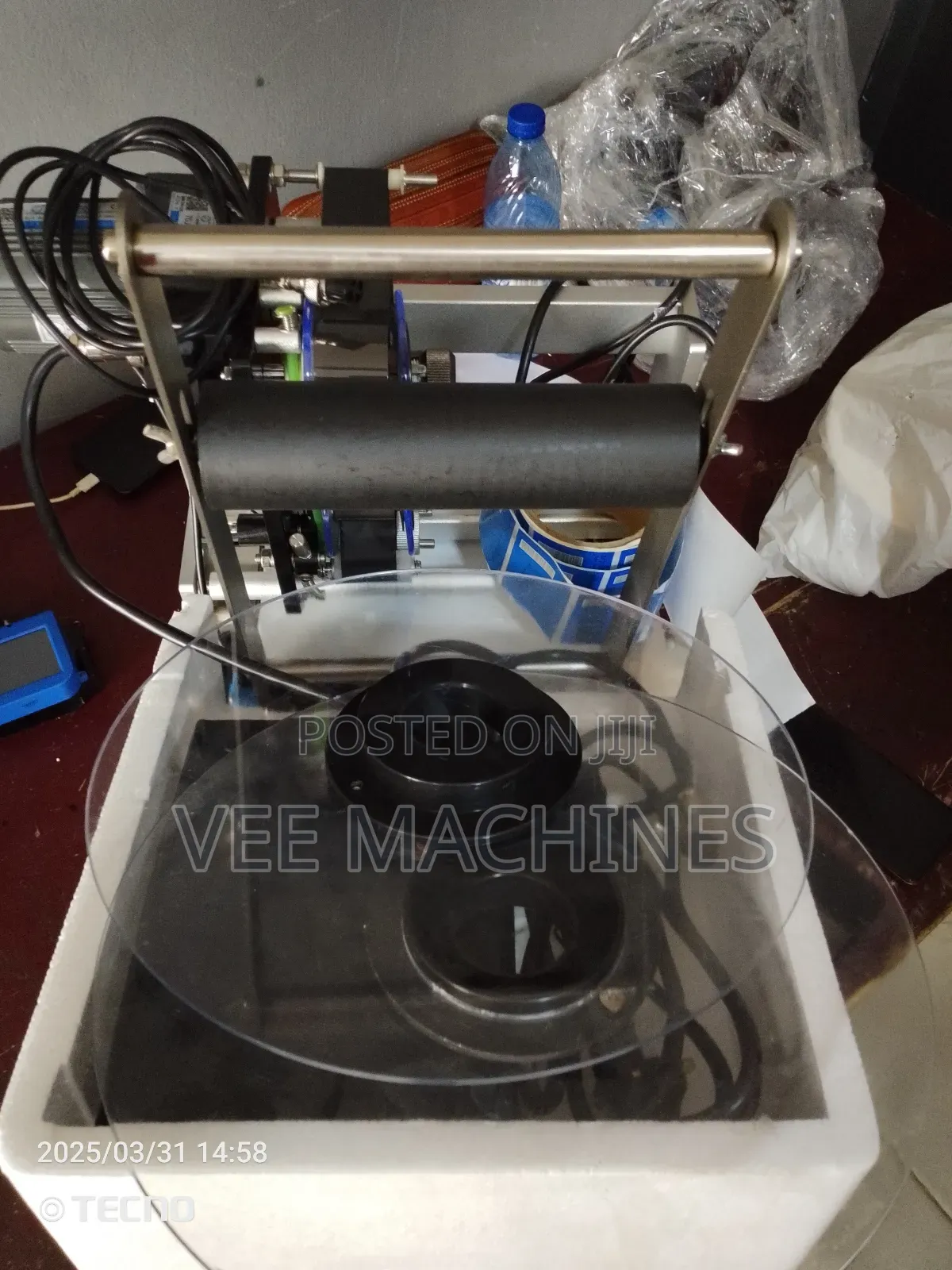 Round Bottle Labeling Machine