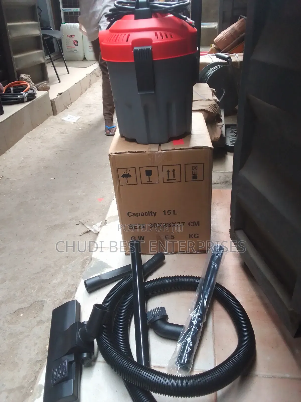 Vacuum Cleaner 15litres Wet and Dry Plus Blower