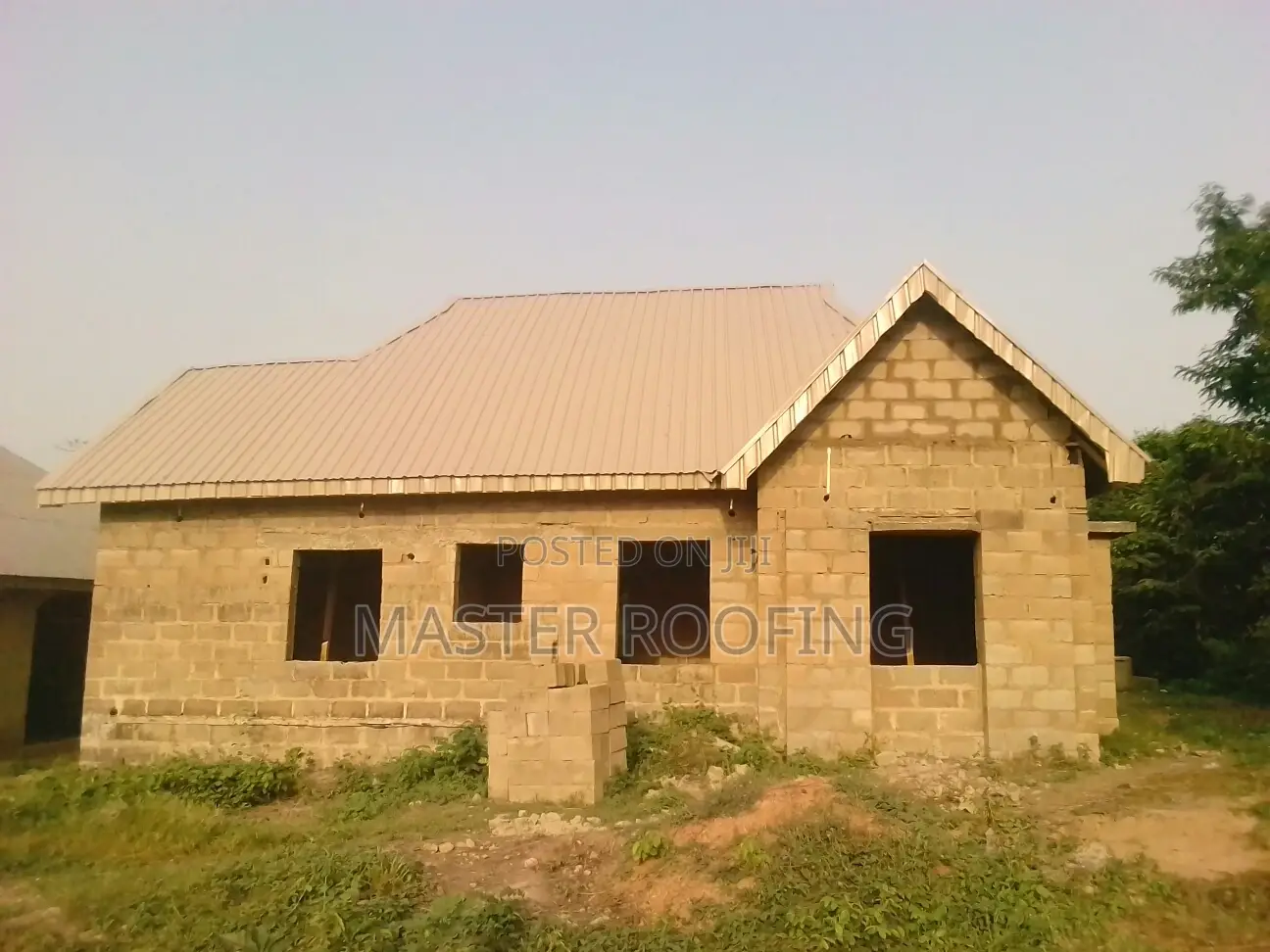 Aluminum Longspan and Steptile Roofing Sheet.