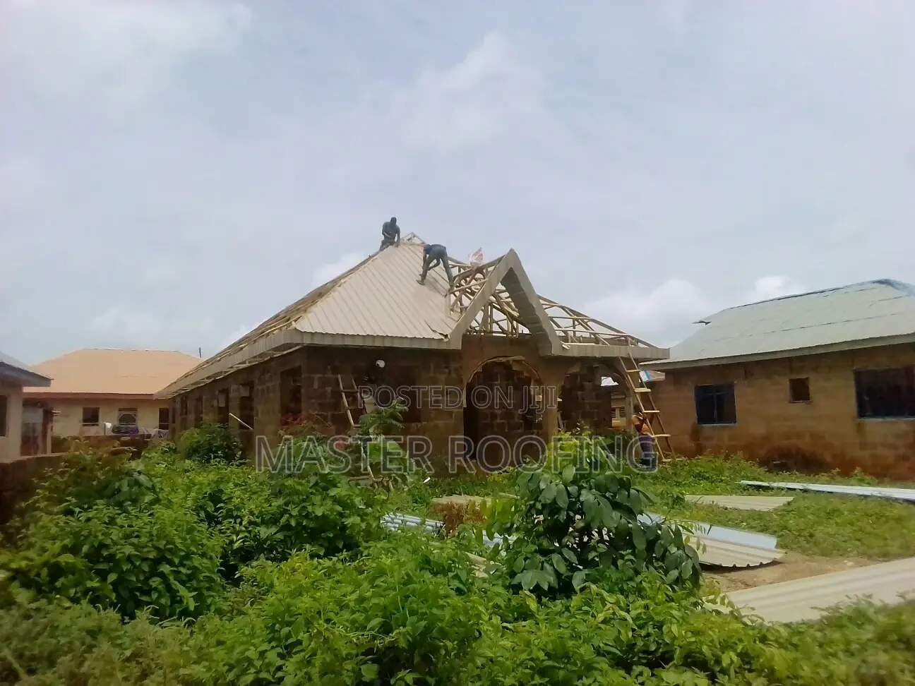 Aluminum Longspan and Steptile Roofing Sheet.