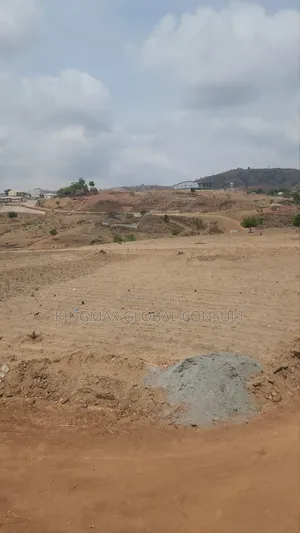 Asokoro Extension 
Size: 1 Hectare, 300sq, 500sqm 900sqm