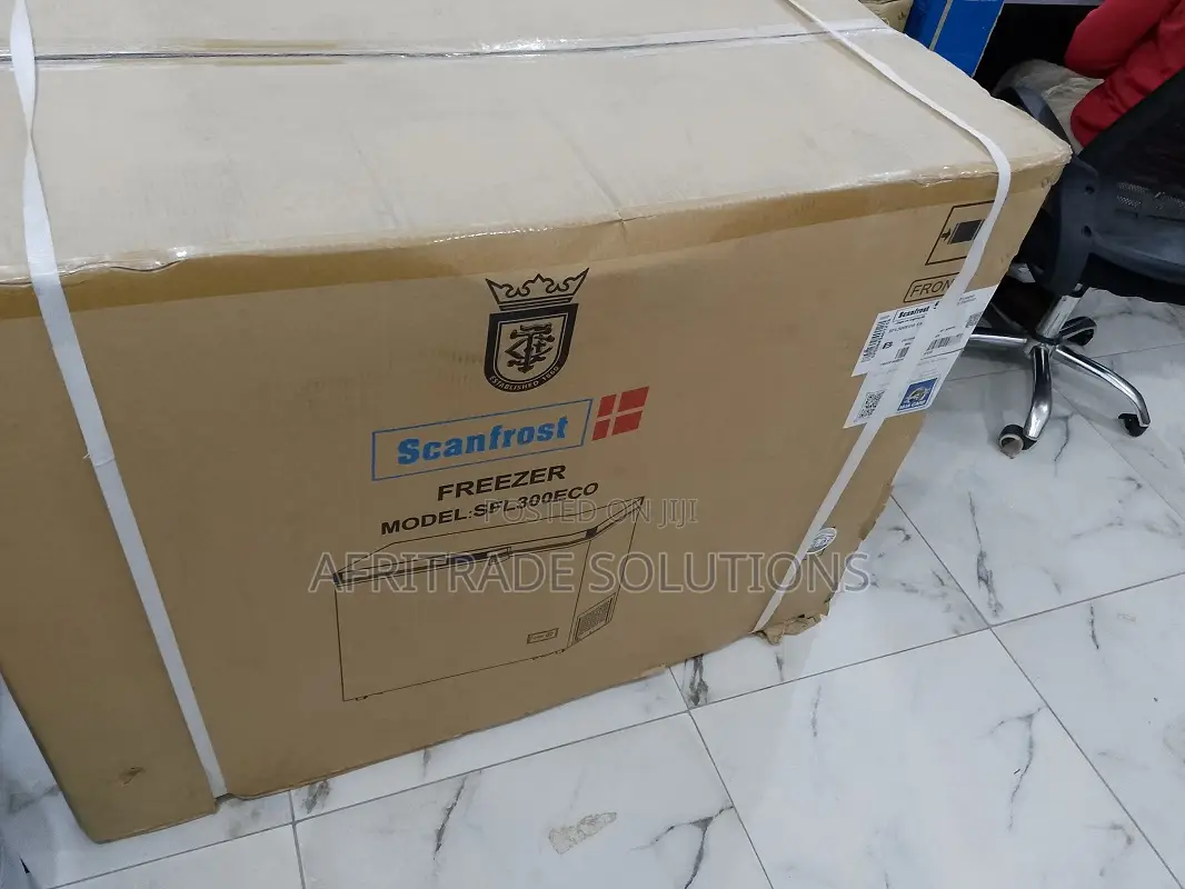 Quick-Freeze Scanfrost 300litres Deep Chest Freeezer