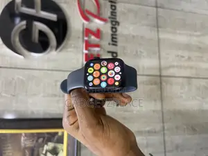 Apple Watch Series 8