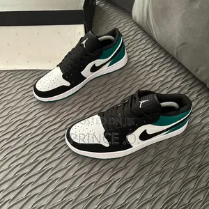 Grade 1 Sb Dunk Sneakers