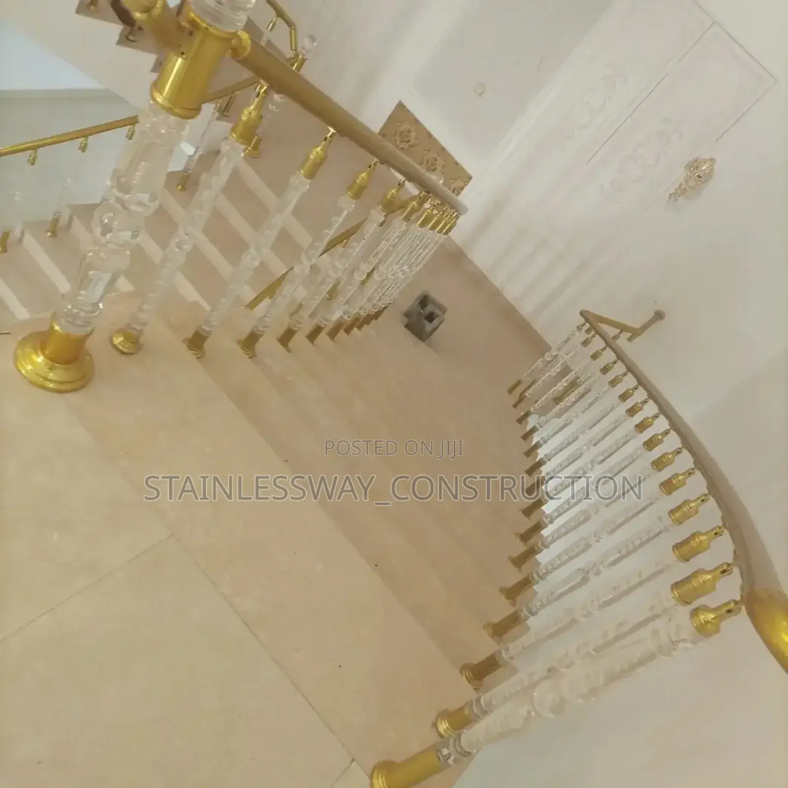 Crystalspectacle Rail