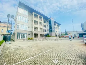 Photo - Furnished 3bdrm Block of Flats in Lekki for sale