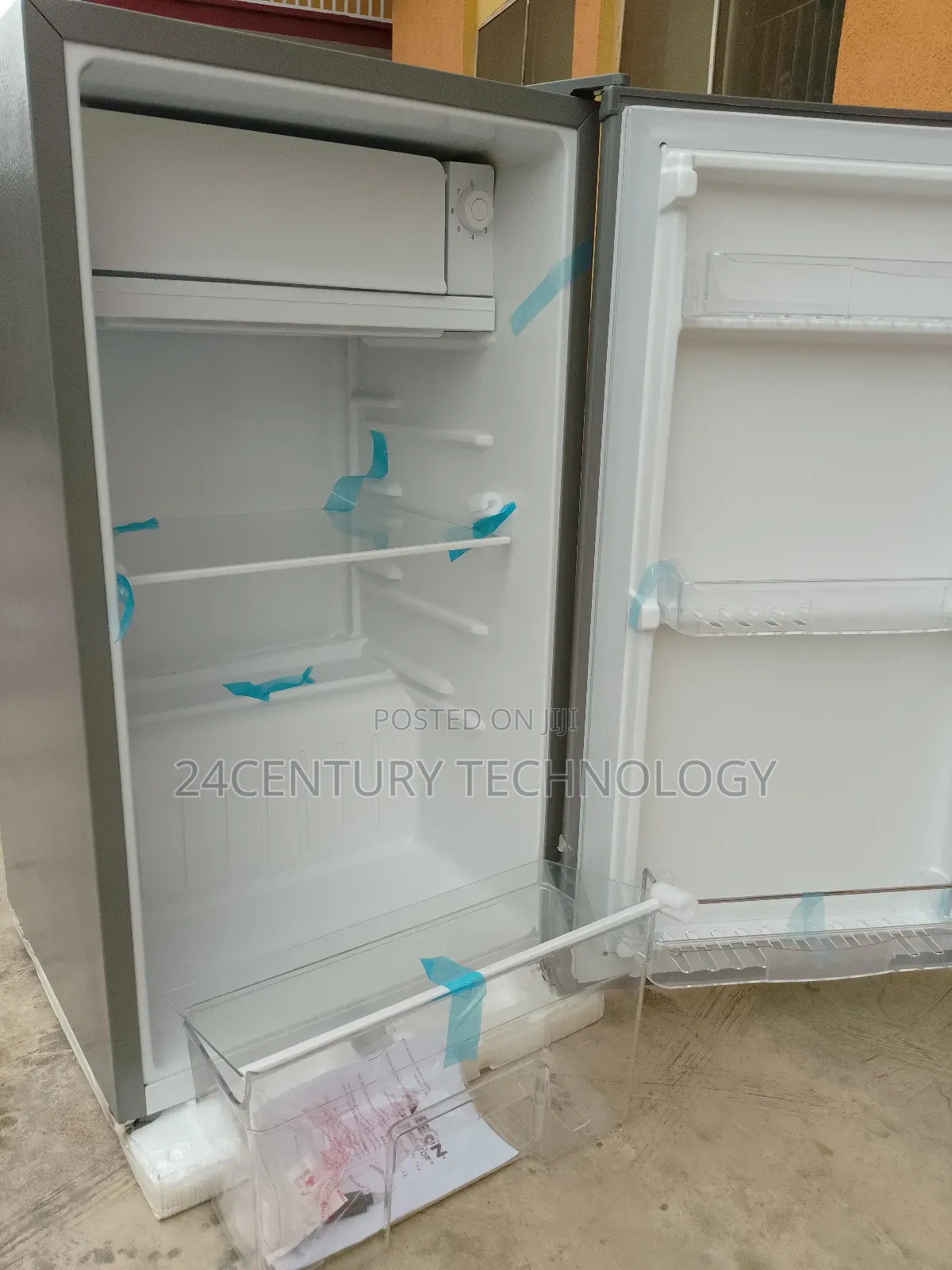 Sleek, Silent, and Efficient: Aeon Refrigerator Ars100g 90l"