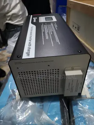 2.5kva 12v Diamond Pure Sine Wave Inverter With Charger.