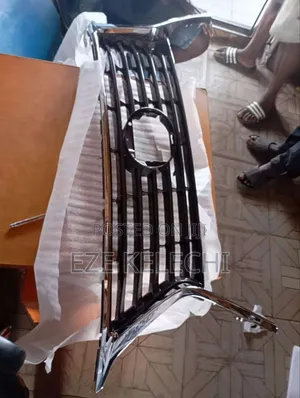 Front Grille With Logo Rx350 2013