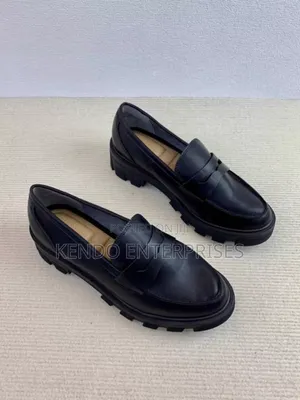 Crown Vintage Unisex Flat Shoes