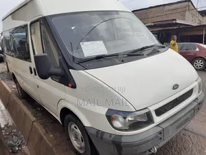 Photo - Ford Transit 2005 White