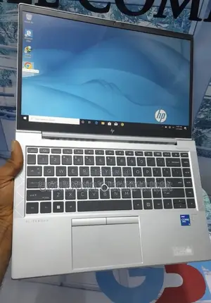 Photo - Laptop HP EliteBook 840 G8 16GB Intel Core I5 SSD 256GB
