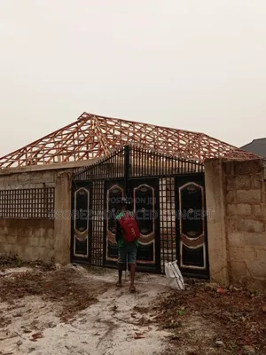 Low-bed Roofing Wood Work