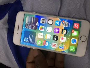 Photo - Apple iPhone 8 64 GB White