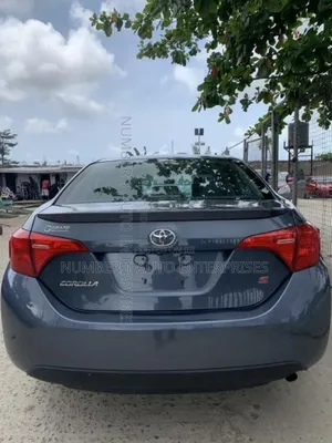 Toyota Corolla S 4dr Sedan (1.8L 4cyl CVT) 2016 Gray