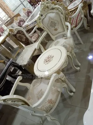 Royal Me and You Console Chairs With Coffee Table
