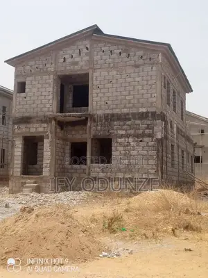 4bdrm Duplex in Lugbe Estate for sale