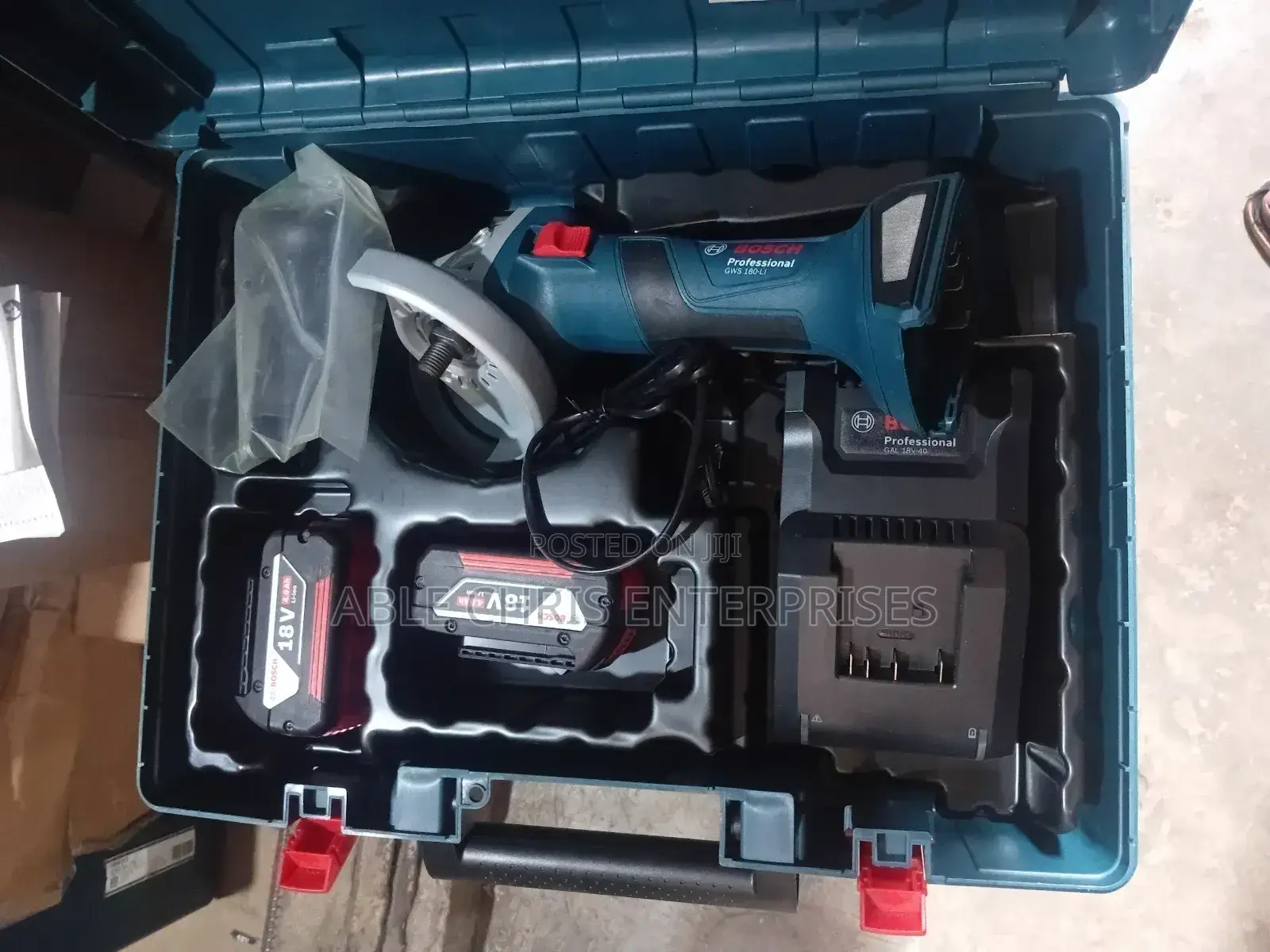 Bosch Machine Angle Grinder That Use Battery