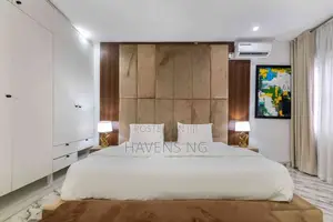 Contemporary 3-Bedroom Apartment in Ikate