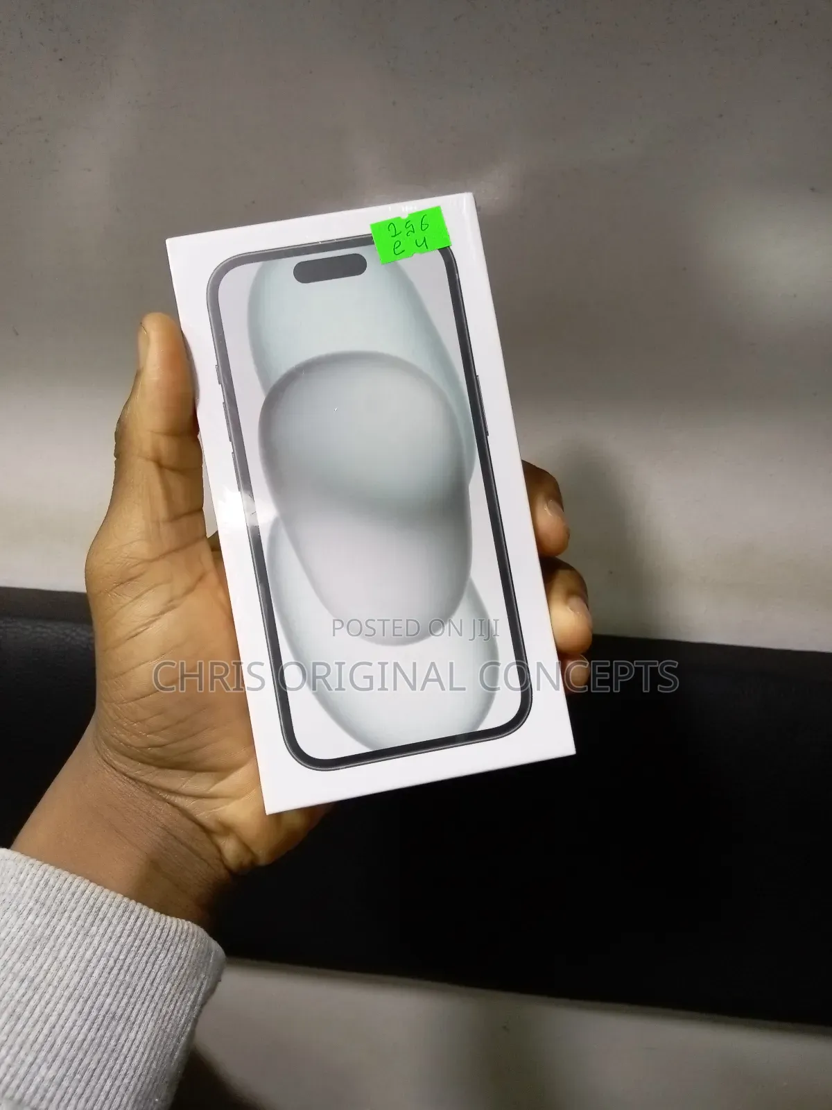New Apple iPhone 15 256 GB Gray