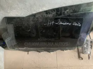 Back Door Glass Highlander 2020