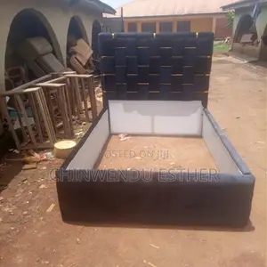 Bedframe (Upholstery)