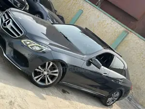 Mercedes-Benz E350 2015 Gray