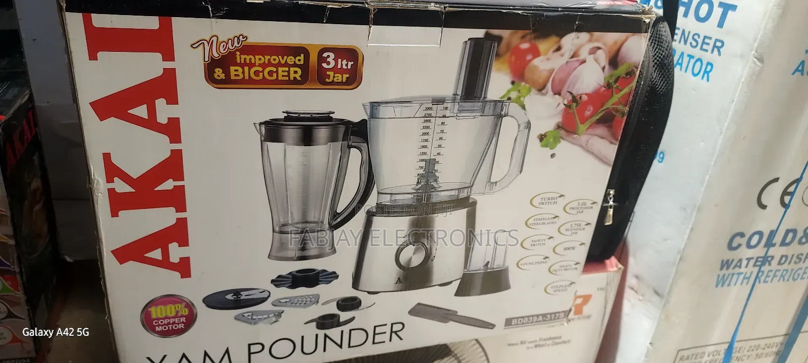 Akia Yam Pounder and Blender