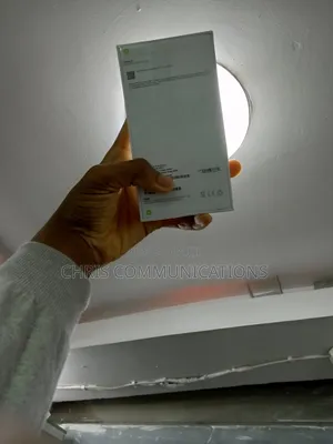 New Apple iPhone 15 256 GB Black